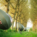 Teardrop-Shaped Tents let you Spend a Night Hanging from the Trees - Tranendreef