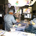 (Video) Virtual Reality Technology in the Operating Room