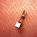 (Video) UC Berkeley - New “Neural Dust” Sensor Could be Implanted in The Body