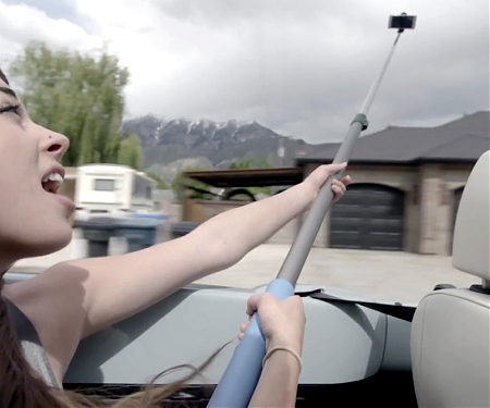 (Video) Selfie Sticks Endanger 'Egotastic Narc-Artists,' Warns Pizza Hut PSA