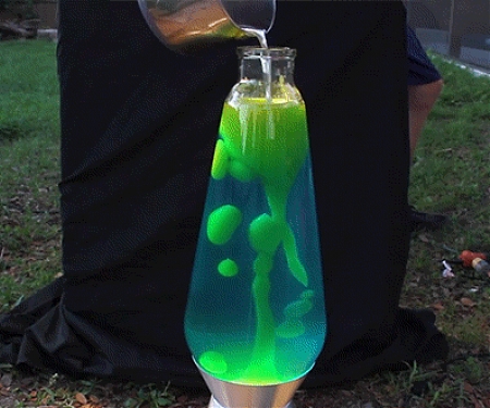 (Video) What Happens When You Pour Molten Aluminum Into a Lava Lamp