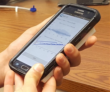 (Video) Prototype Phone Case Checks Your Blood Pressure