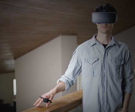 (Video) The Tap Strap Wearable Keyboard Lets Users Tap to Type