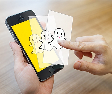 Snapchat Raises $175 Million From Fidelity at Flat Valuation