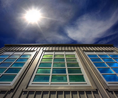 New "Smart Window" Material Selectively Blocks Light and/or Heat