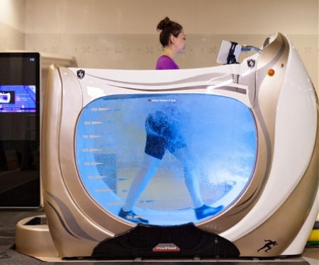(Video) Water Treadmill Reduces Jogging Impact, Can Use For Injury Therapy Too