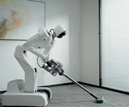 Humanoid Homebot Tackles Impressive Array of Household Chores