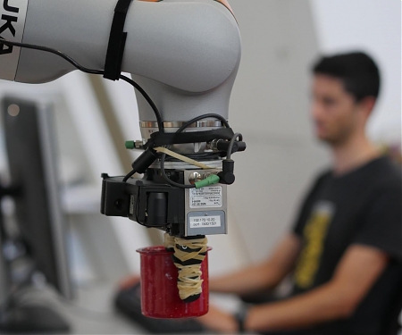 (PDF) MIT's New Robot Can Pick Up Any Object After Inspecting It
