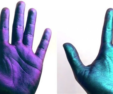 Next-Gen Color-Changing Properties Appear in Fashion and Beauty