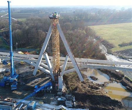 (Video) Unfolding Highway Bridge Unfurls Like an Umbrella