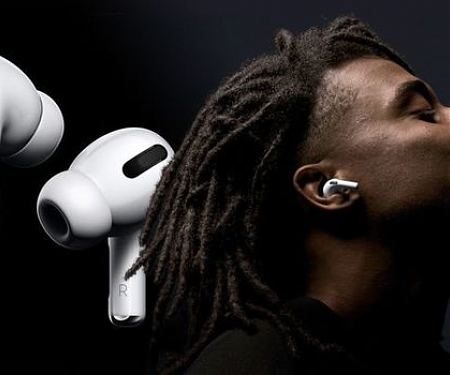 (Patent) Apple Pursues a Patent for an Earbud Tip with In-Ear Position Detection Sensors
