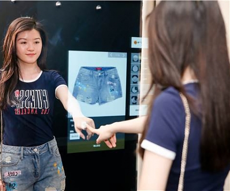 New Alibaba “FashionAI” Concept Store Teases Future of Fashion Retail