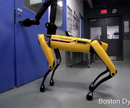 (Video) Boston Dynamics' SpotMini Robot Now Opens Doors for Its Friends