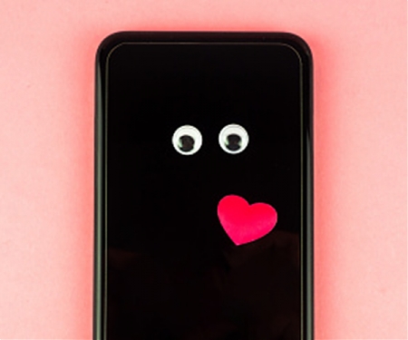 (Infographic) It’s Not Just About Material Gifts on Valentine’s Day Anymore