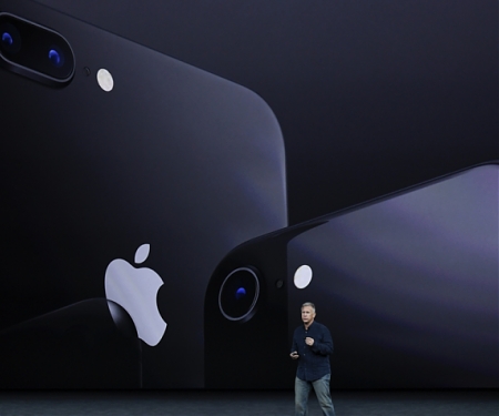 The iPhone X ‘Sticks The Landing’ in Its Launch Quarter