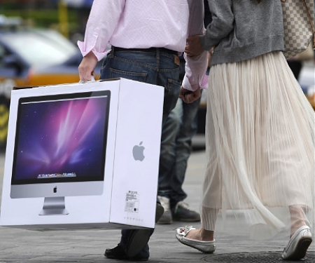 Who is Buying Apple Products ? Old Men.