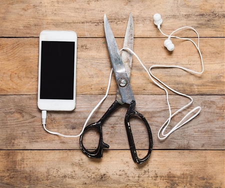 (PDF) Digital Download Revenue In The Music Industry Has Dropped By 50% In Just 4 Years