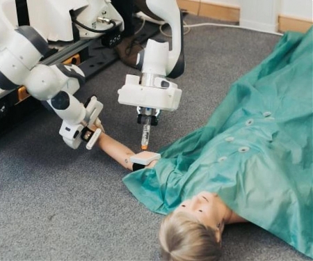 (Video) Experts Craft Life-Saving ‘Robot Medics’ for Triage in High-Risk Places