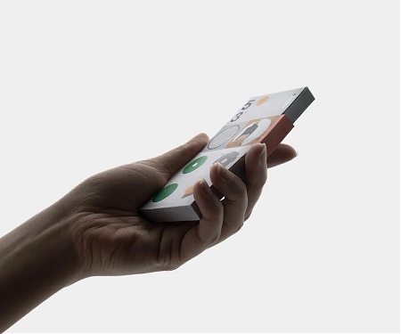 (Video) With Integrated ChatGPT, Play T 1 Foldable Phone is Effortless to Use Via Voice Commands