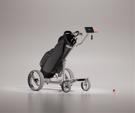 "World's First" Self-Driving Golf Trolley Follows Players Around The Course