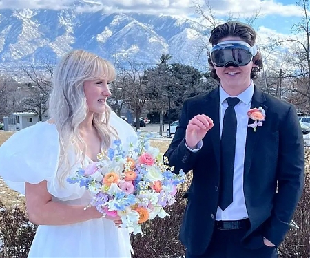 We Talked to the Guy Who Wore a Vision Pro VR Headset at His Wedding
