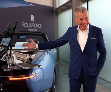 How Top Luxury Brands Win (or Lose) Ultra-Wealthy Clients