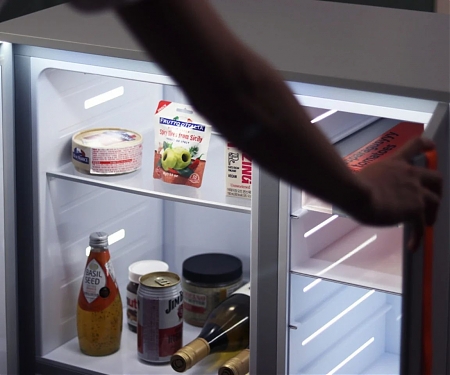 Sustainable Refrigerator Concept Turns It Into a “Food Station”
