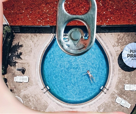 Photographer Hugo Suíssas Reveals the Power of Perspective With Playful Compositions