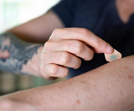 (Paper) Researchers Develop Painless Tattoos That Can Be Self-Administered