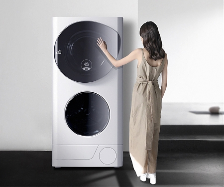 This Washer Dryer Comes with a Sliding Drum to Reduce Human Effort