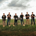 Airloom's Bizarre Ground-Hugging Wind Turbine Gets 'Utility-Scale' Pilot