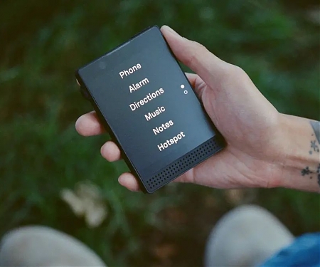 Light Phone III Offers Basic Phone Features for Distraction-Free Experience