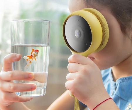 Mixed Reality Magnifying Glass for Kids Shows the World In A Different Light