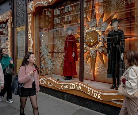 Prestige Beauty Brands Offer ‘Very Spectacular’ Holiday Gifts