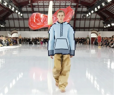 (Video) Loewe's Metaverse Fashion Works IRL