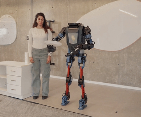 (Video) AI Scientists Create Humanoid Robot That 'Thinks' Its Way Through Tasks - MenteeBot