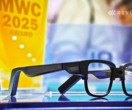 Tecno AI Glasses Pro are Meta Ray-Bans with an AR screen
