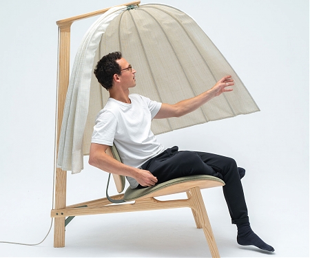The Shanti Chair Adds a Layer of Privacy to the Workspace