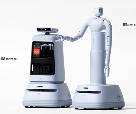 Nova Chef and Nova Server Robots Grow and Deliver Fresh Food in Space