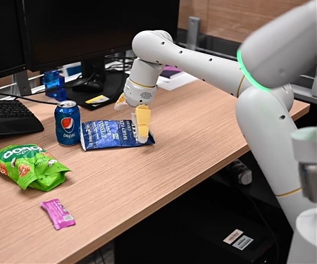 Robot AI Startup Physical Intelligence Raises $400M from Bezos, OpenAI