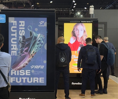 E Ink's Color ePaper Tech Gets Supersized for Outdoor Displays