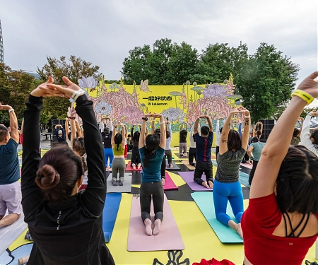 Lululemon's $150 Yoga Pants Become Surprise Hit in Slowing China