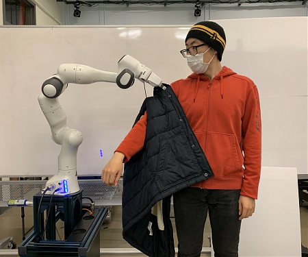 (Paper) MIT CSAIL - Getting Dressed with Help from Robots