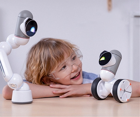 Battery Giant Anker Backs Programmable Robot Maker Keyi's ClicBot