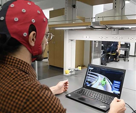 (Paper) Universal Brain-Computer Interface Lets People Play Games with Just Their Thoughts