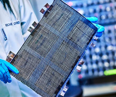 (Paper) World’s Strongest Battery Paves Way for Light, Energy-Efficient Vehicles