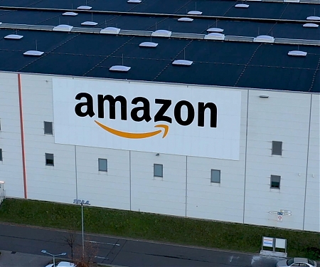 Covid E-Commerce Boom Sees U.S. Retailers Hunt for Warehouses