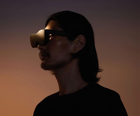 Sol Reader’s Upcoming e-Ink Headset Showcased as a Wearable eReader