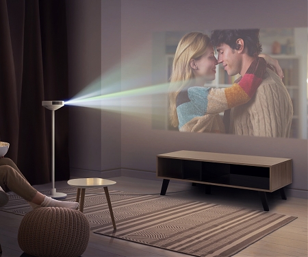 (CES 2025) LG Reveals Multifunctional 3-in-1 Projector Combining Lighting and Speaker