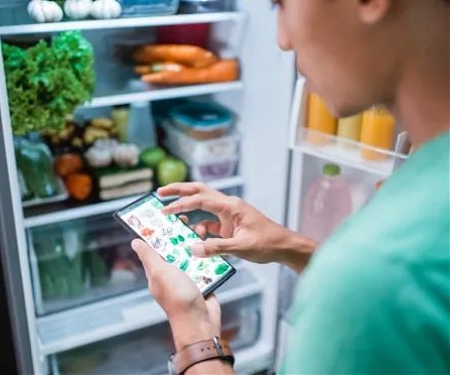 Gen Z Uses Grocery Subscriptions 133% More Than Gen X